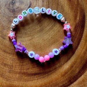 5 for $20 Taylor Swift Handmade Friendship Beaded Bracelet
“Long Live”